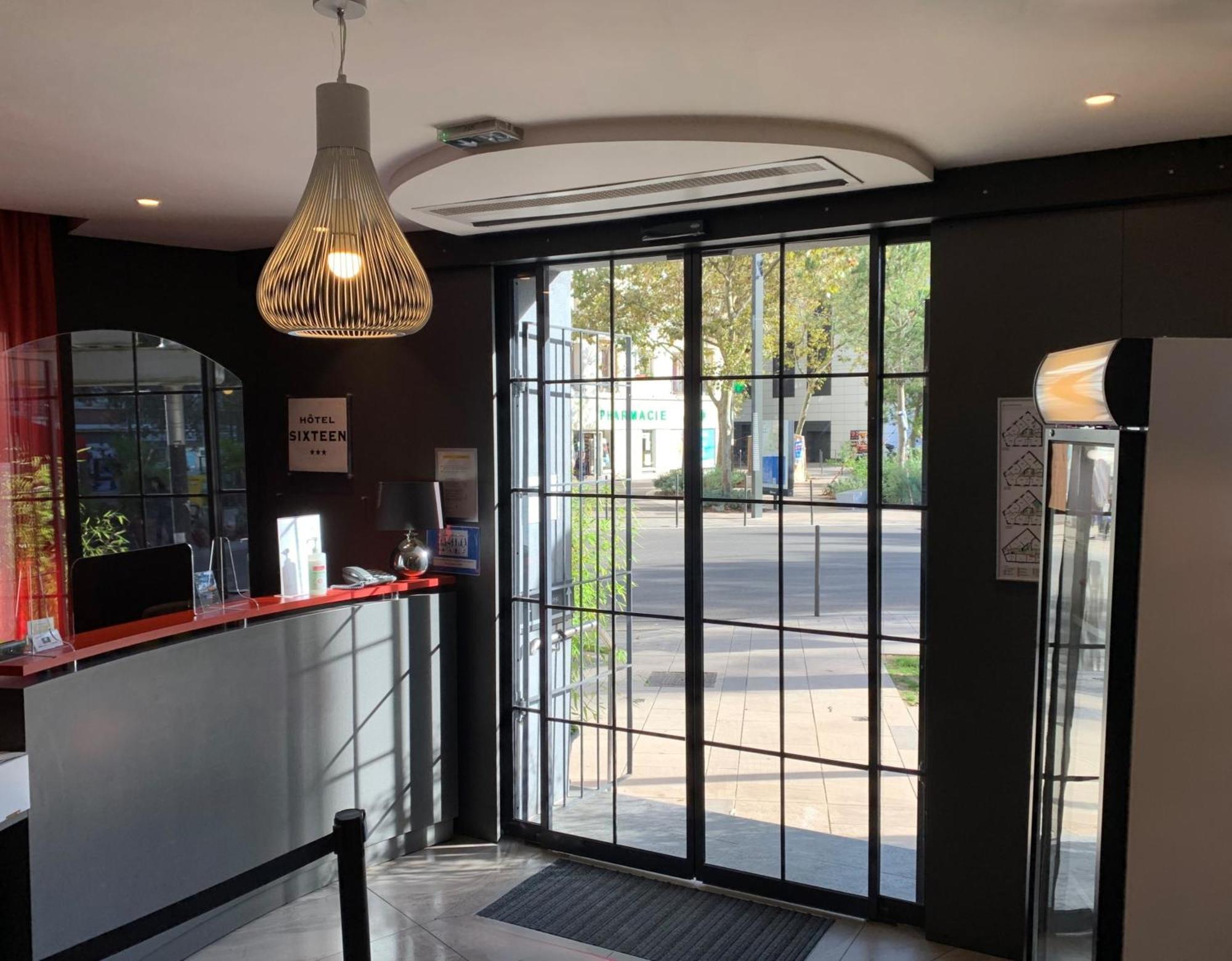Hotel Sixteen Paris Montrouge Exterior foto